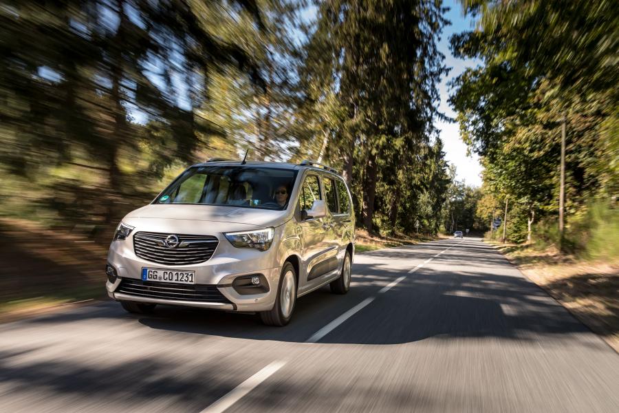 Opel Combo Life XL Turbo D 2018 года  (фото 26 из 30)
